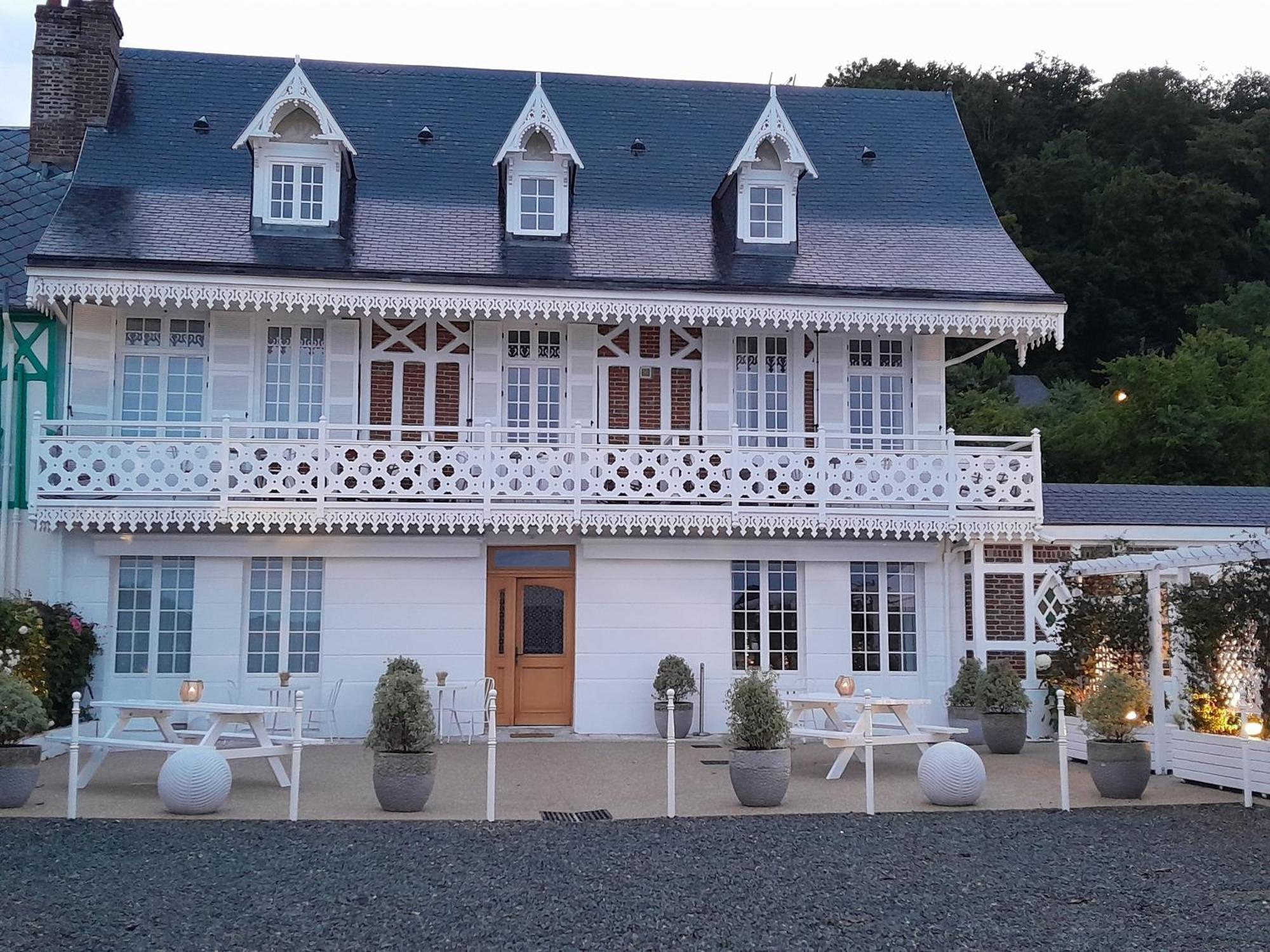 White House, Maison D'Hotes Villequier Eksteriør billede